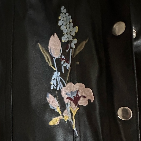Christopher & Banks Vegan Leather floral embroidered leather moto jacket Size LP - Picture 7 of 9